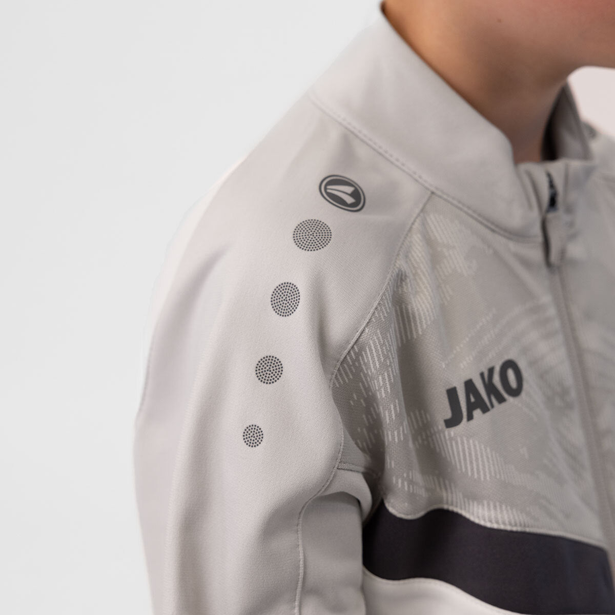 JAKO Polyesterjacke Iconic 9324 weiß/soft grey/anthra light
