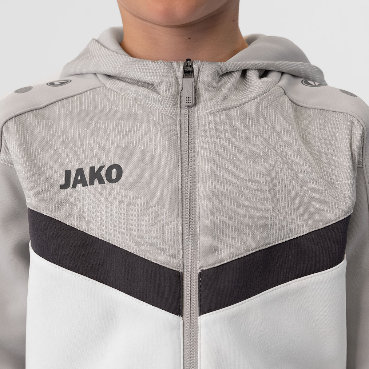 JAKO Kapuzenjacke Iconic 6824 weiß/soft grey/anthra light