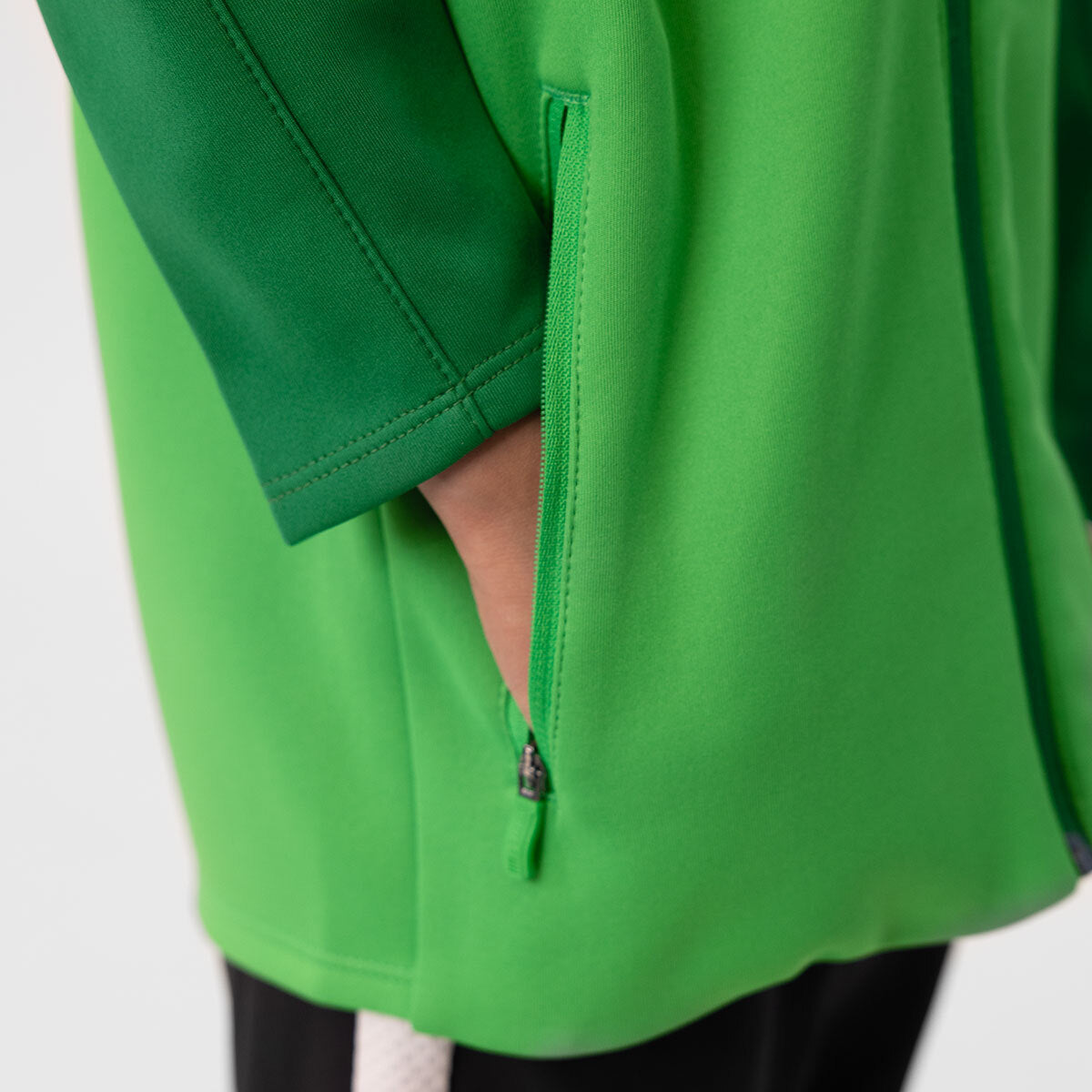 JAKO Kapuzenjacke Iconic 6824 soft green/sportgrün